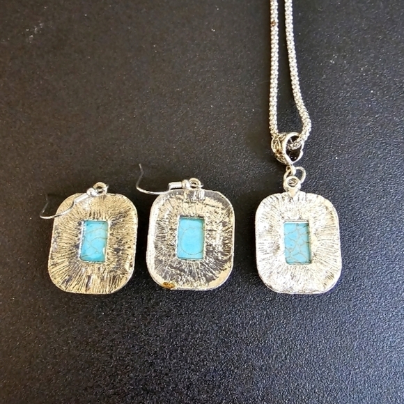Antique Silver Tone Square Faux Tourquise Necklace and Earrings Set - Picture 2 of 8